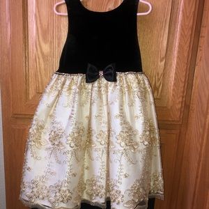 Girls holiday dress